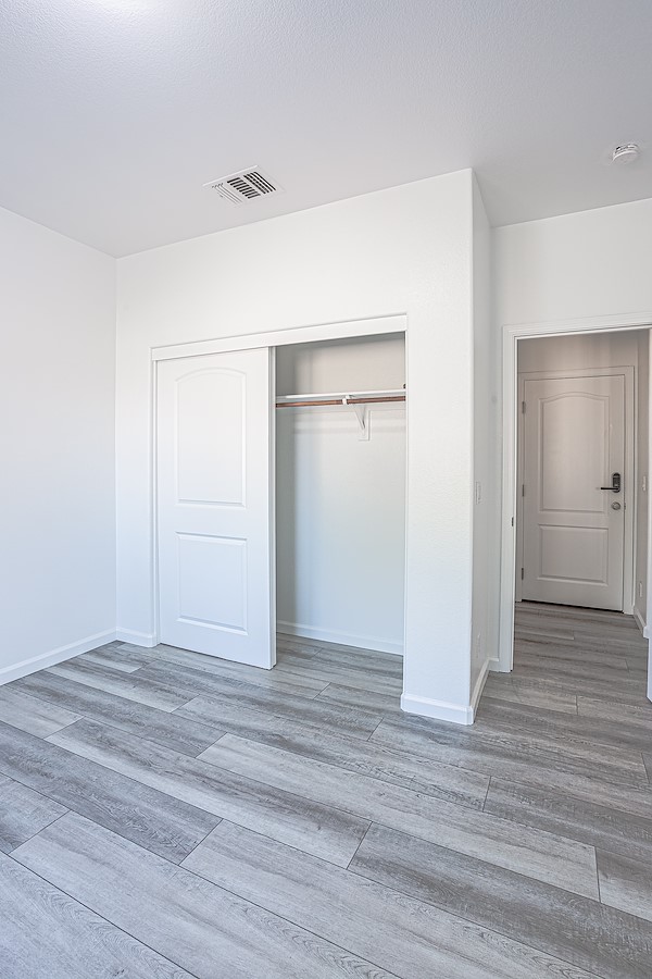 Unfurnished Room 6 · open closet